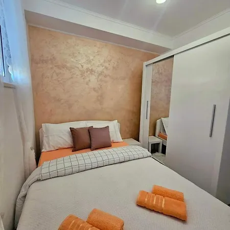 Gaga Apartment *